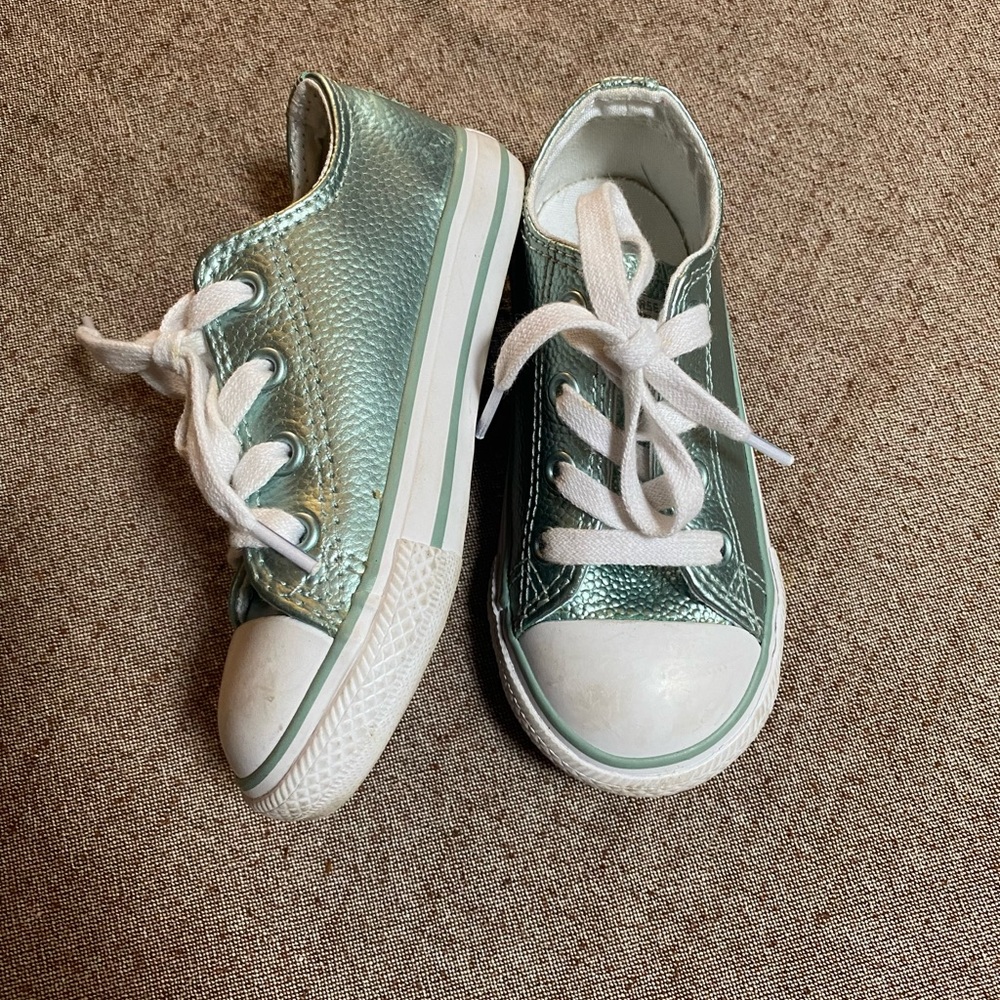 Converse Low Top